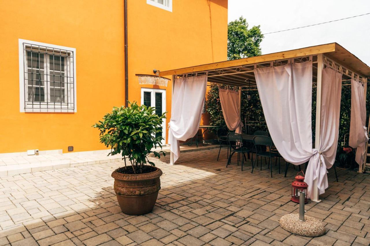 Tenuta San Giovanni Lucca - Borgo Del Locumone Eksteriør bilde